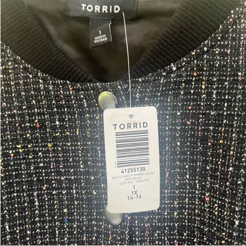 Torrid Boucle Varsity Bomber Jacket 1X NWT - Picture 5 of 8